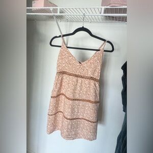 Short brown dress with adjustable straps
